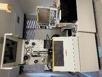 ワイヤーカット放電加工機