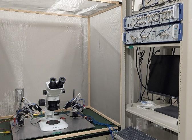 ボルテージ・カレントクランプ装置